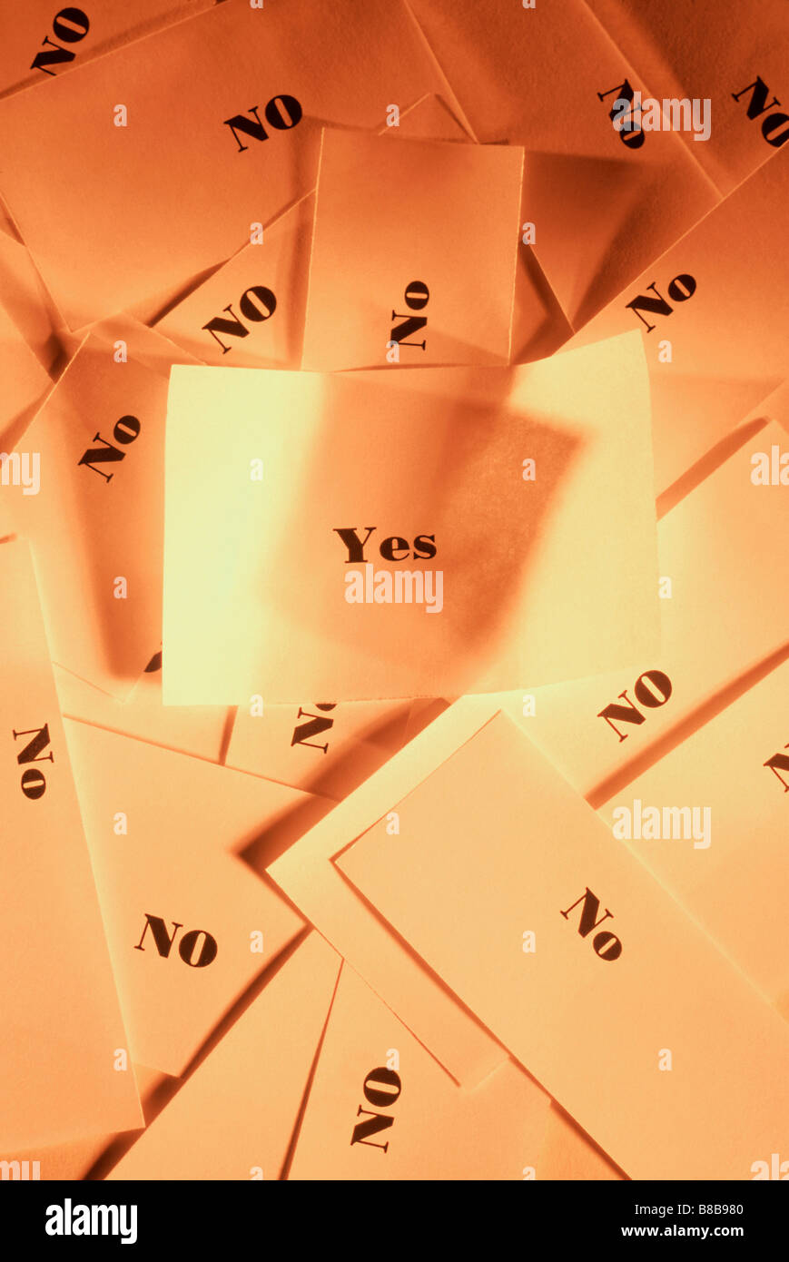 FV4156, datene; Sì No Paper collage Foto Stock