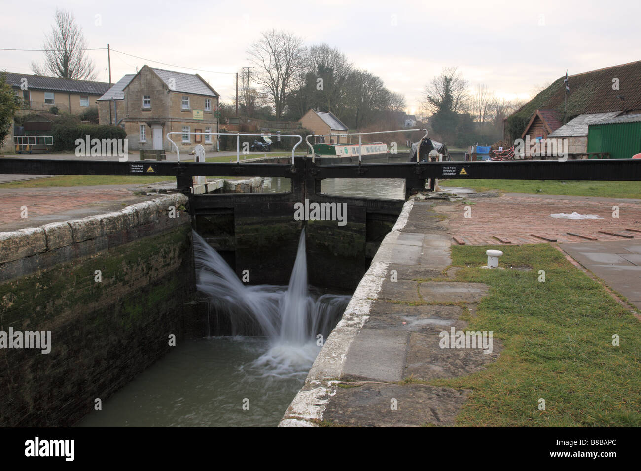 Le porte di chiusura di Kennett e Avon Canal a Bradford su Avon, Wiltshire, Regno Unito Foto Stock