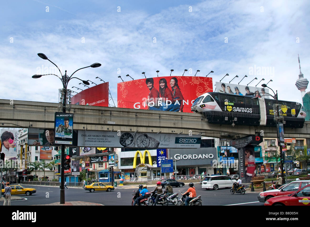 Rampa di Mono Jalan Bukit Bintang Plaza strada Bintang Walk Kuala Lumpur in Malesia Foto Stock