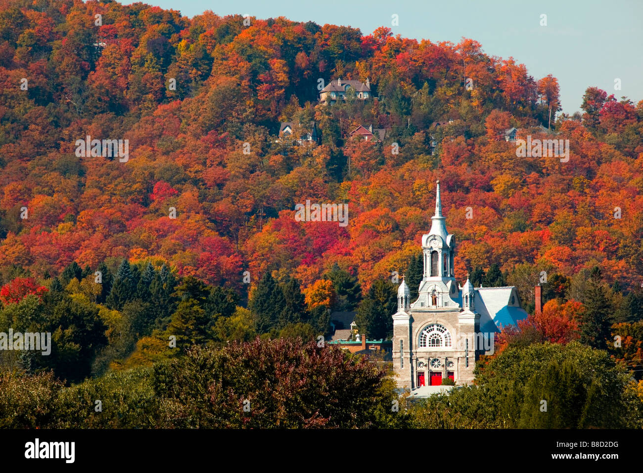 Ville Saint-Sauveur Chiesa, Laurentians, Québec Foto Stock