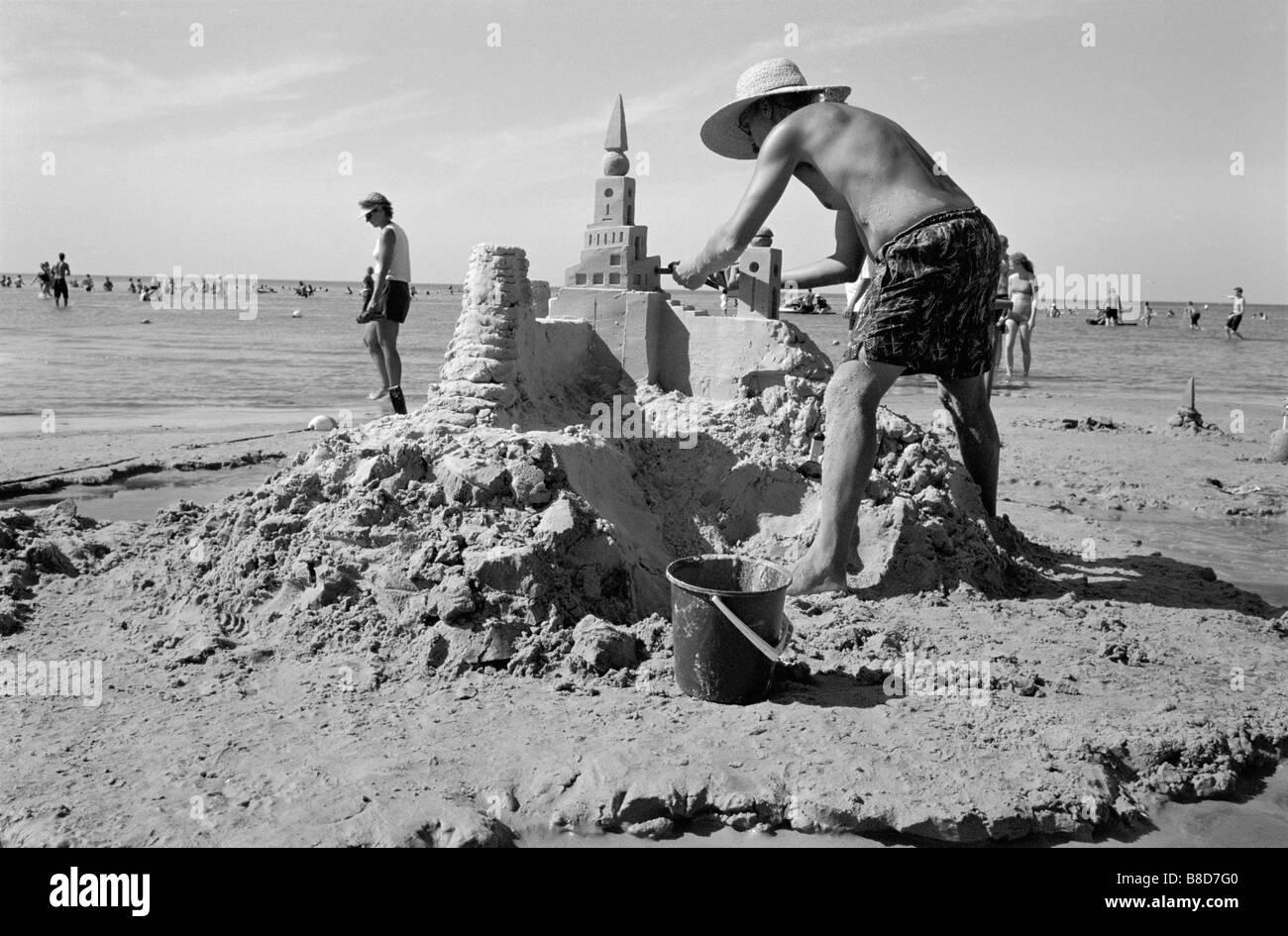 Spiaggia di sculture di sabbia Foto e Immagini Stock in Bianco e Nero - Alamy