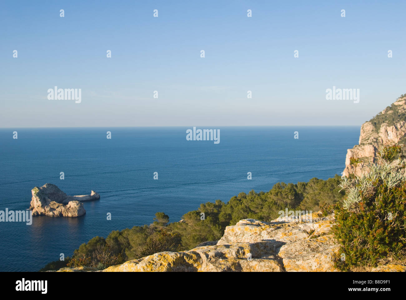 Paesaggio di ' Es Amunts' North Shore di isola di Ibiza, Ibiza, Spagna. Foto Stock