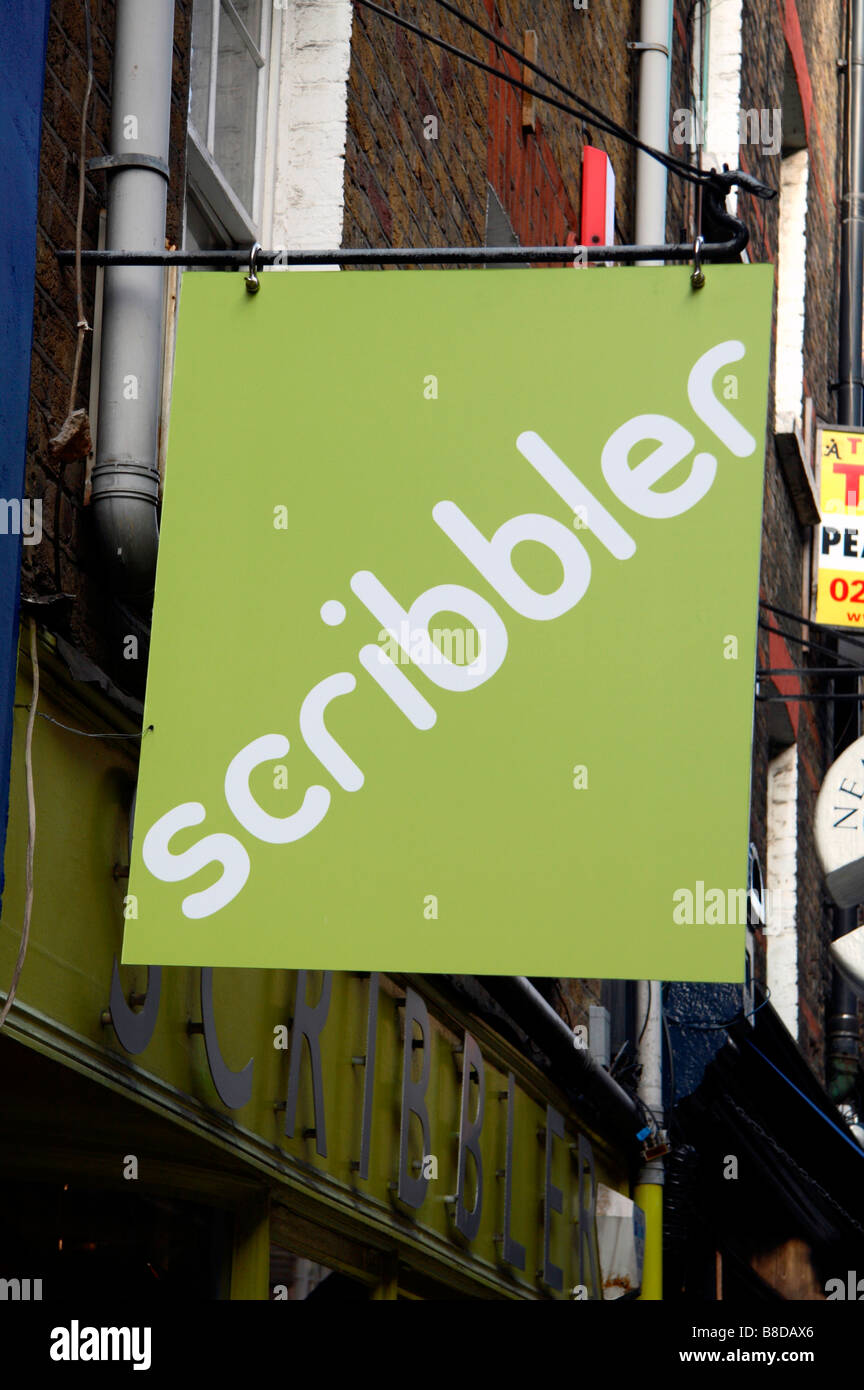 Un segno al di sopra del Scribbler cartoleria, Covent Garden di Londra. Gen 2009 Foto Stock