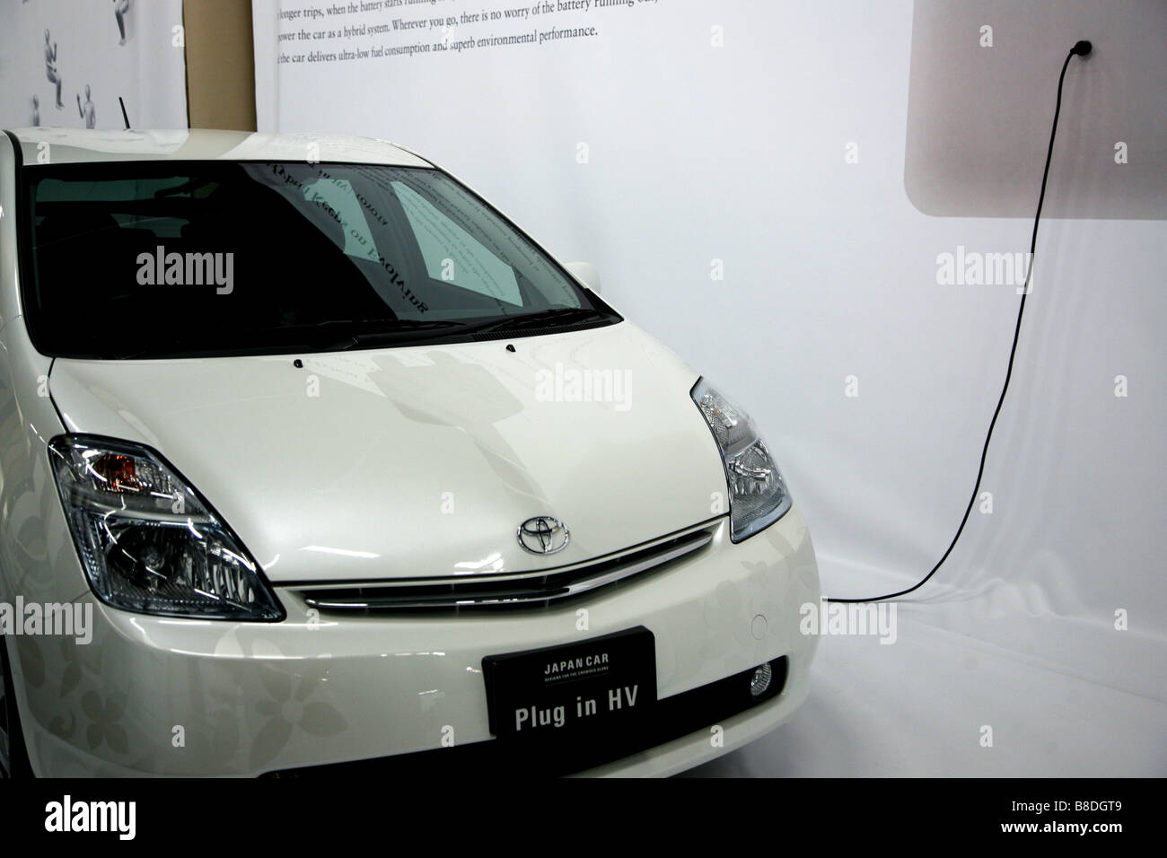 Toyota plug in automobile ibrida di ricaricare solo uso editoriale Foto Stock