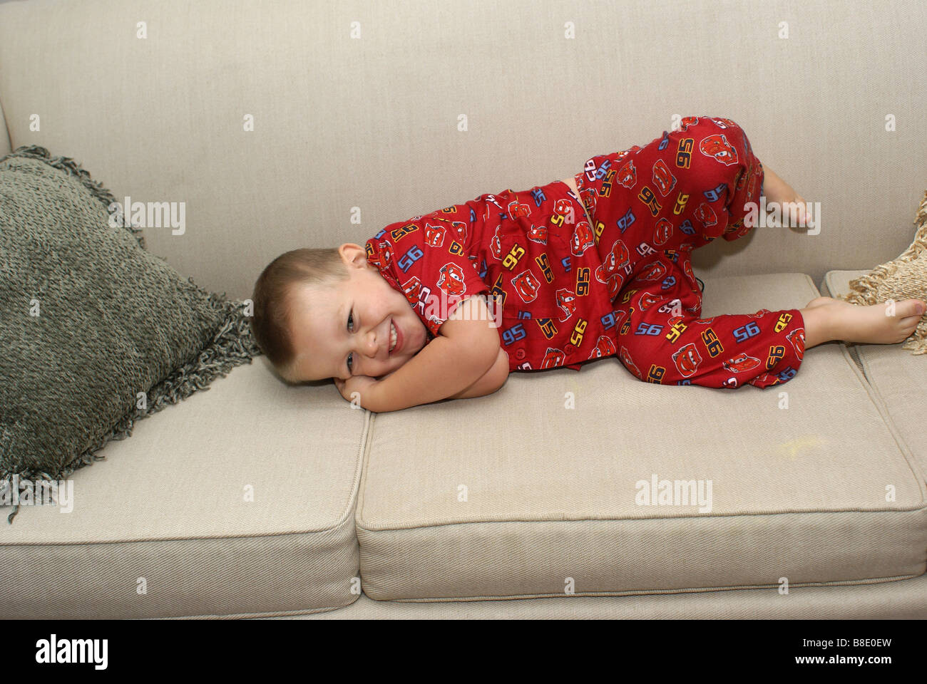 Bambino in moto perpetuo Foto Stock