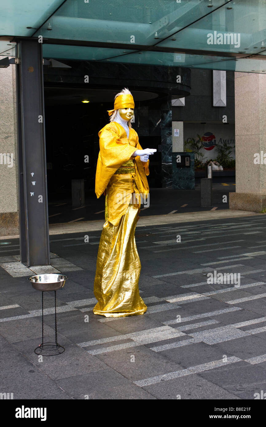 Un esecutore di strada al Circular Quay, Sydney, NSW, Australia Foto Stock