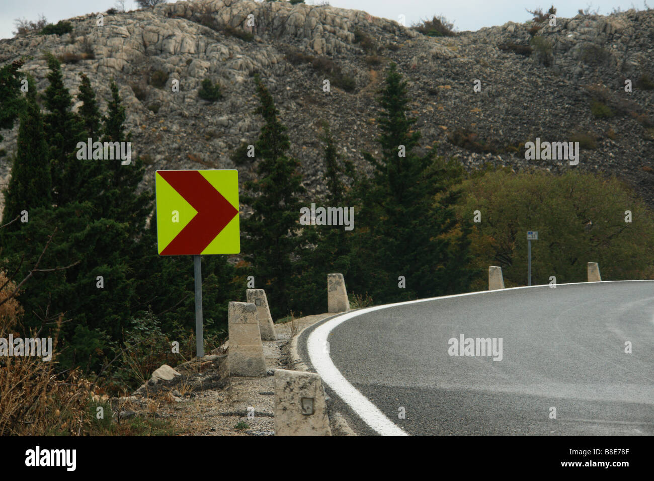 Aprire su strada a velocità in campagna Foto Stock