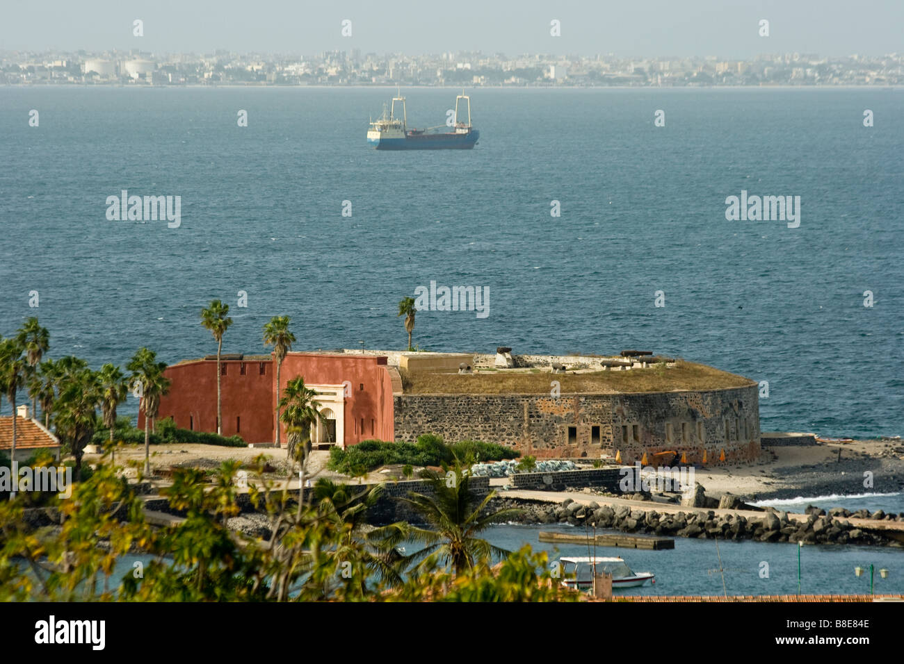 Coloniali Francesi Fort d Estrees sulla Ile De Goree a Dakar in Senegal Foto Stock