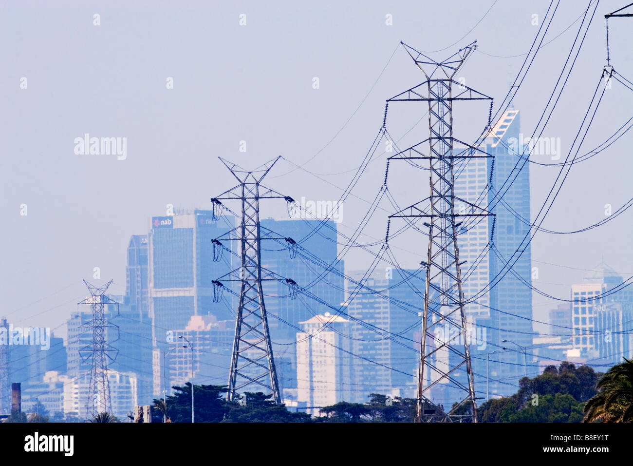 Inquinamento atmosferico / fumo copre la skyline di Melbourne.Melbourne Victoria Australia. Foto Stock