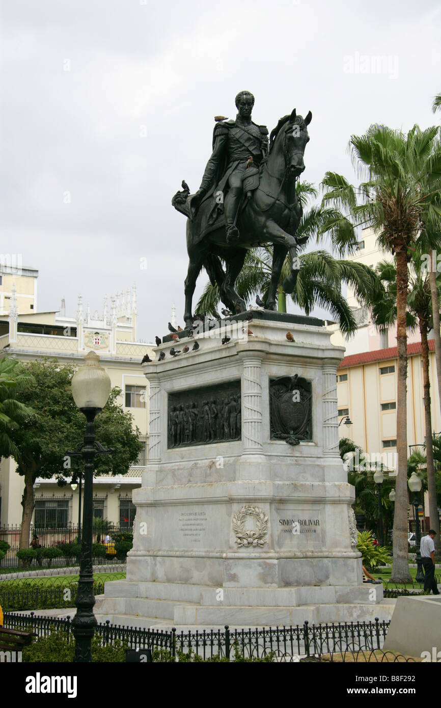 Simon Bolívar Statua in Seminario Park, Guayaquil, Ecuador, Sud America Foto Stock
