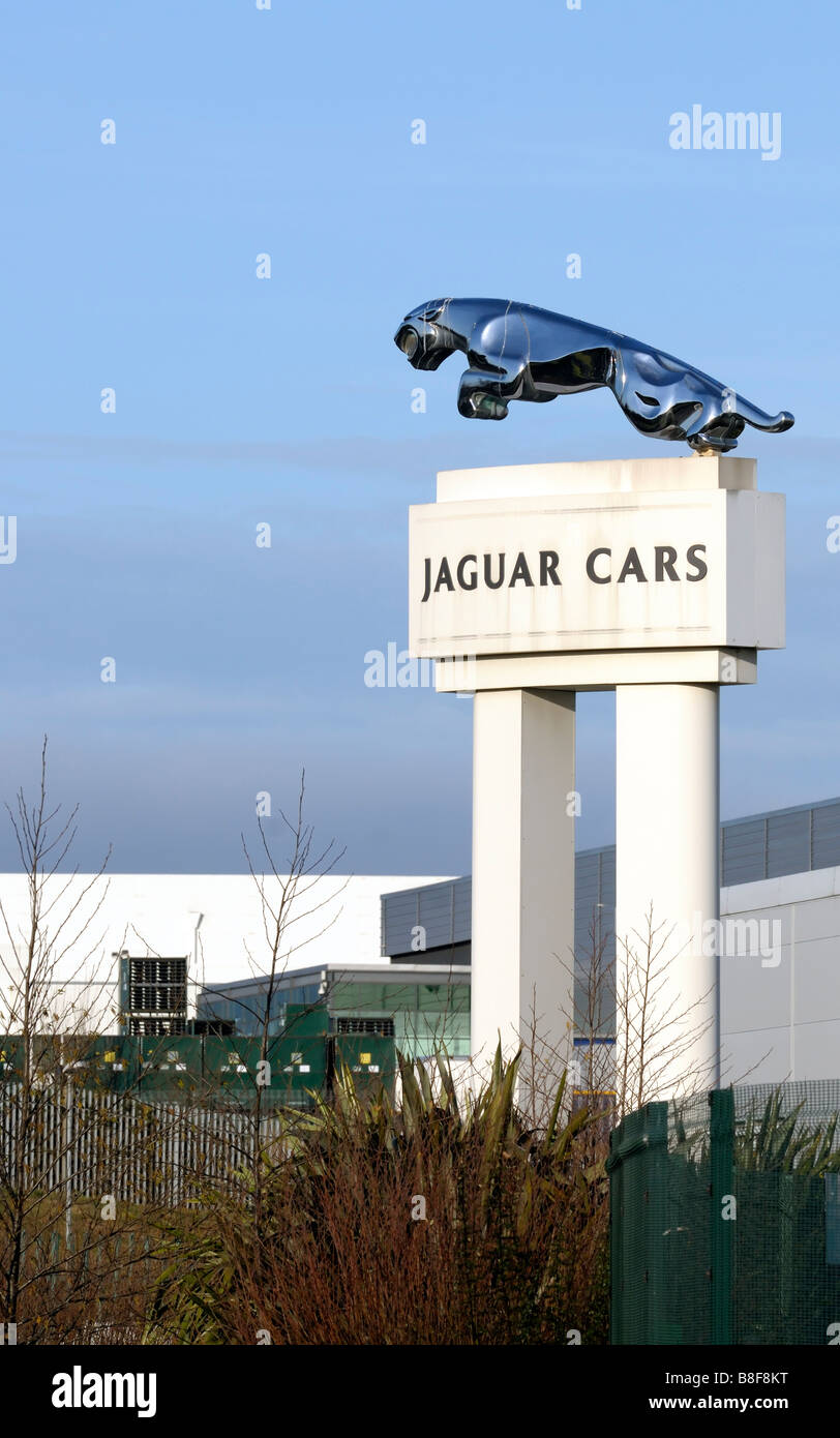 Logo Jaguar a Halewood impianto di fabbricazione in Liverpool Foto Stock