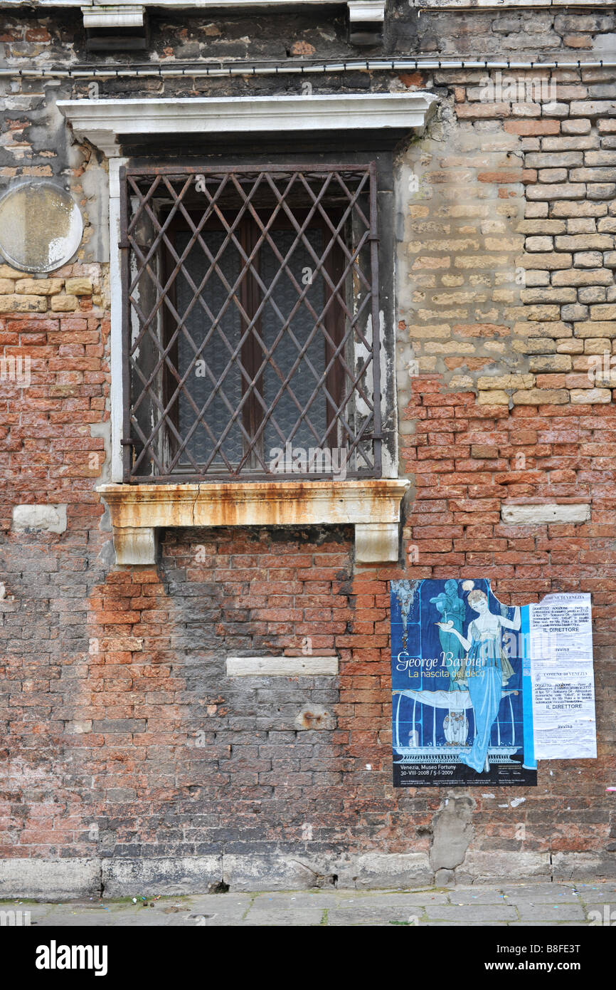 Finestra di Venezia e poster Foto Stock