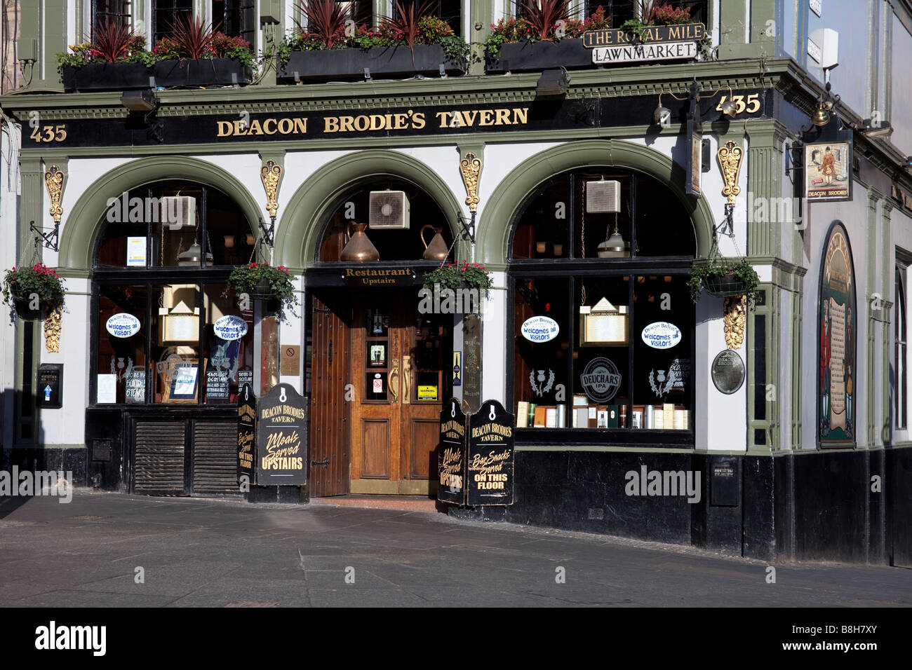 Deacon Brodies Tavern, pub, Lawnmarket, Royal Mile di Edimburgo, Scozia, Regno Unito, Europa Foto Stock