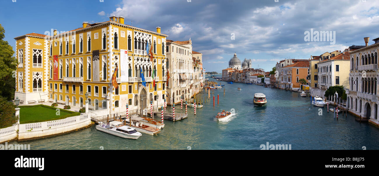Venezia il Canal Grande ad Acadamia. Italia Foto Stock