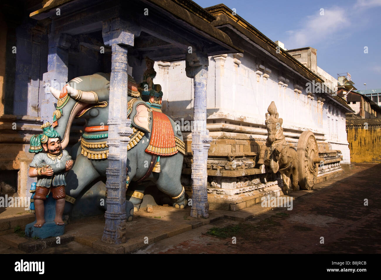 India Tamil Nadu Kumbakonam Nageshwara tempio interno in forma di cavallo e carro Foto Stock
