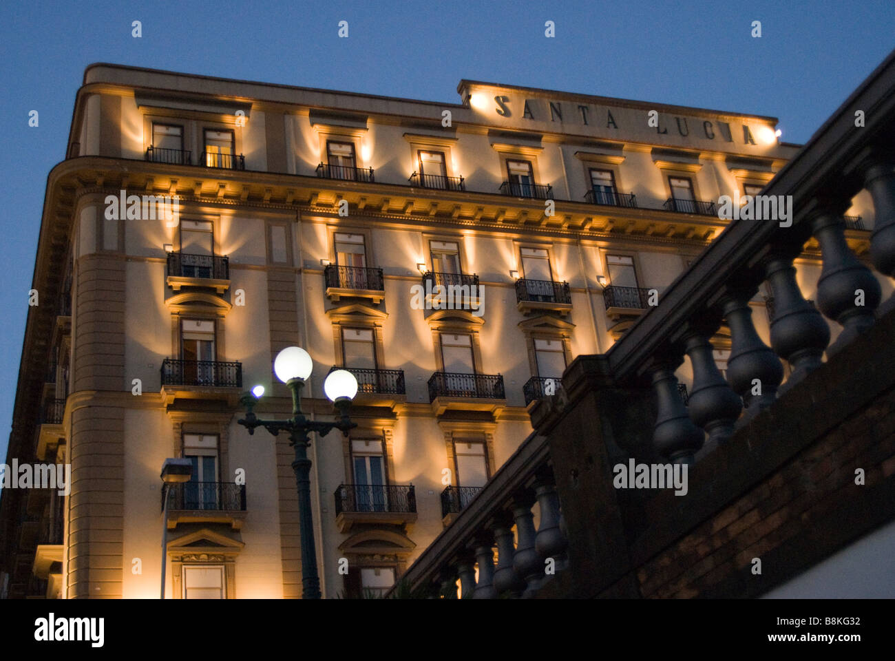 Il Grande Hotel Santa Lucia a Napoli Italia Foto Stock