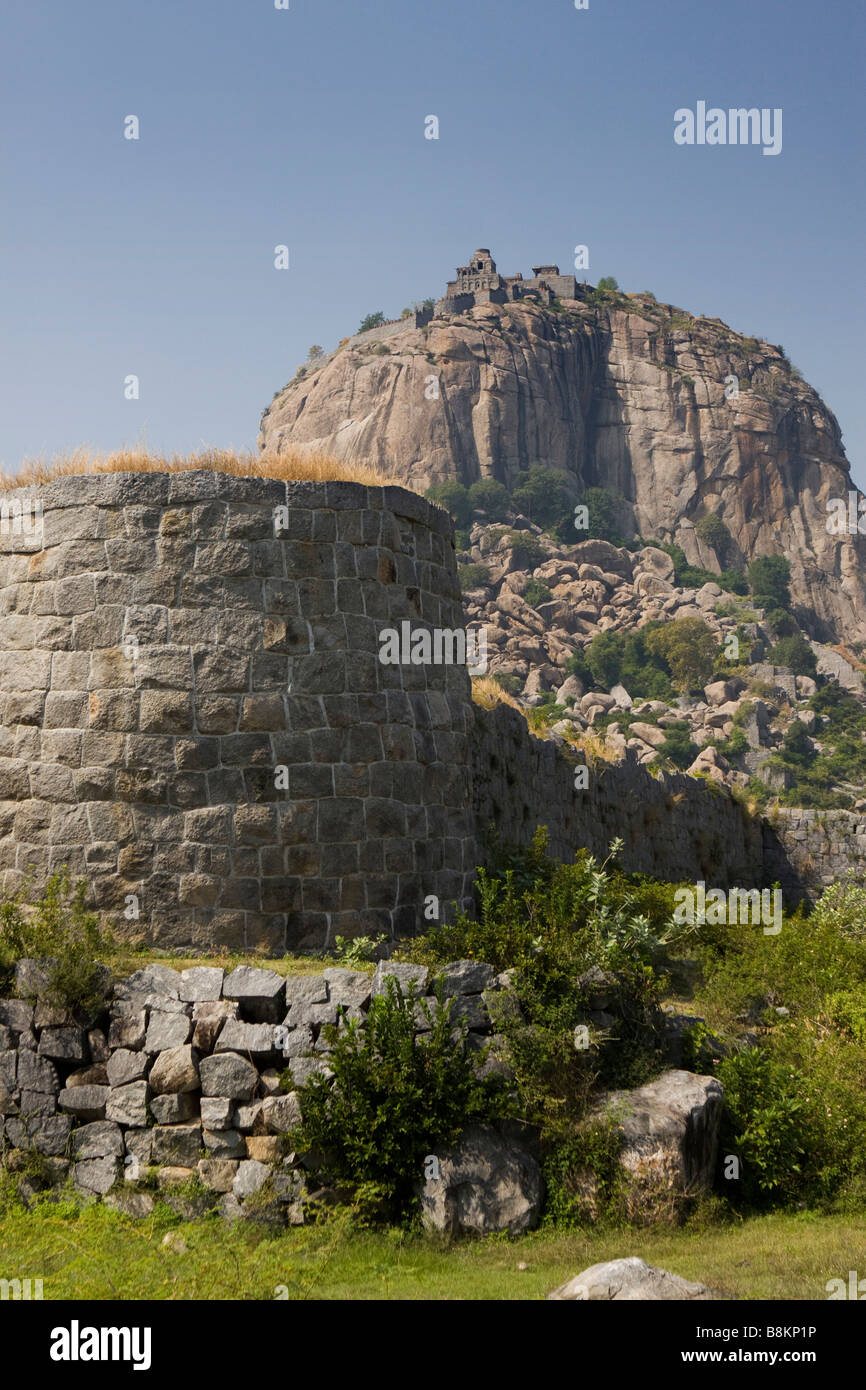 India Tamil Nadu Gingee Fort Rajagiri hilltop fort pareti Foto Stock