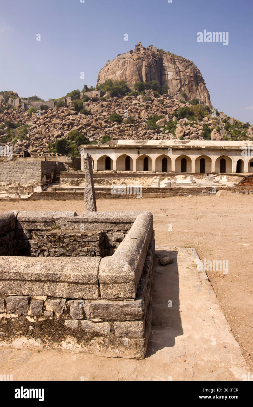 India Tamil Nadu Gingee Fort Rajagiri hilltop fort dal blocco stabile ben Foto Stock