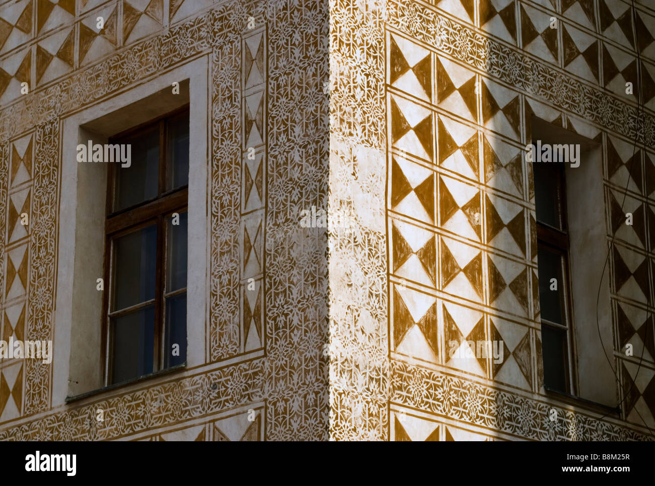 Facciata di un edificio nella piazza centrale di Banska Bystrica Namestie SNP Foto Stock