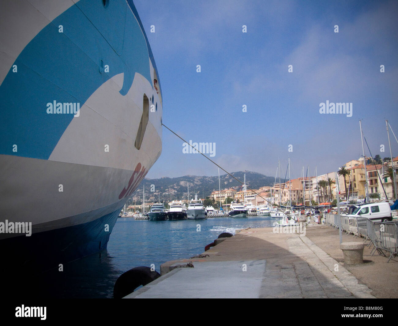 Una barca di traghetto tra Nizza, Francia e Corsica Foto Stock