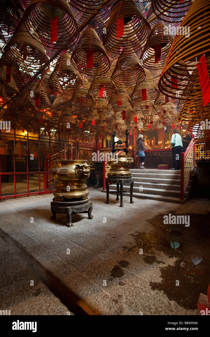 Interno del Tempio di Man Mo su Hollywood Road a Hong Kong - 2009. Foto Stock