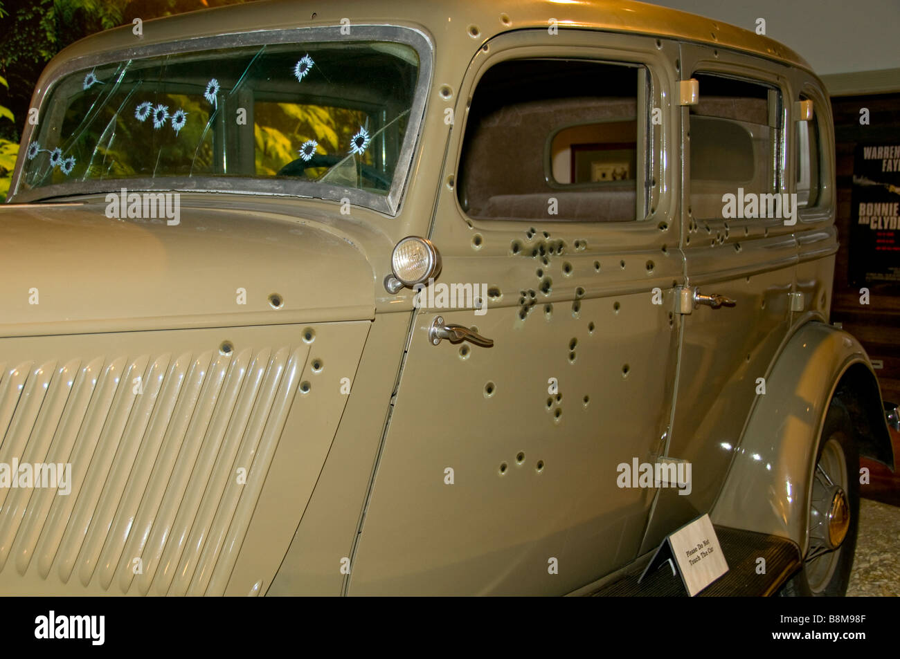 Buckhorn Saloon San Antonio Tx fori di proiettile Bonnie e Clyde auto presentano replica Foto Stock