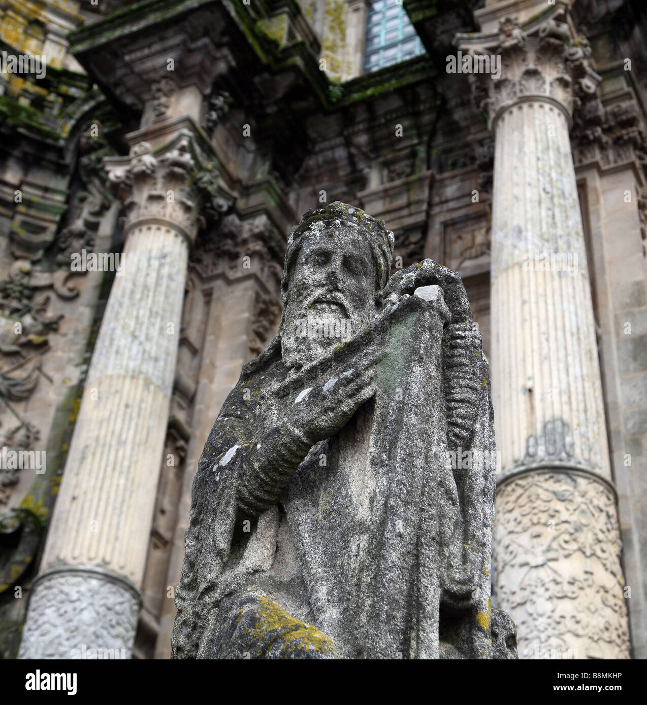 Santiago de compostela cattedrale interno con statua Foto Stock