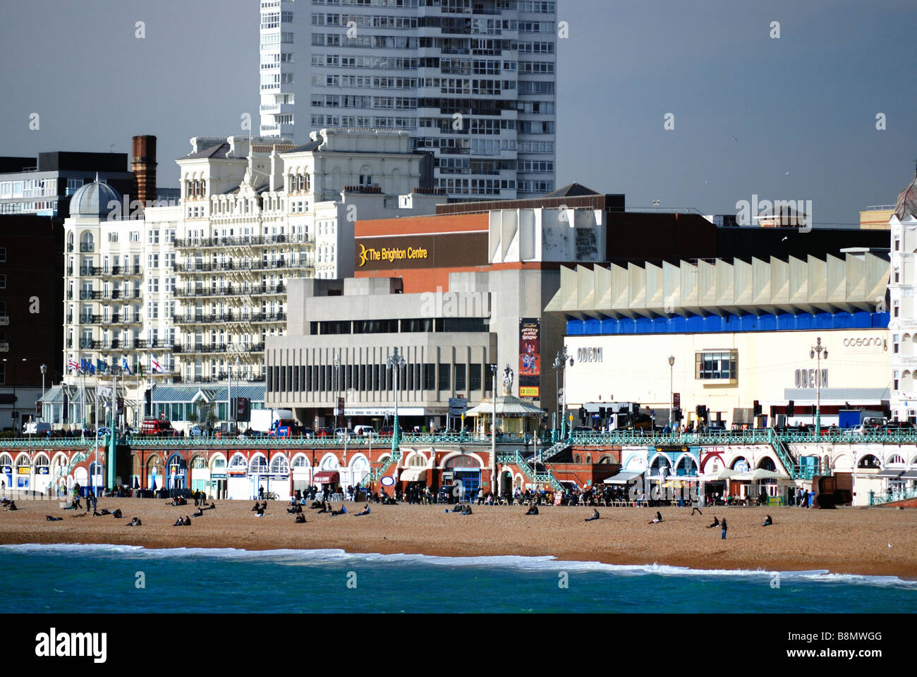 Il Brighton Centre lungo Brighton Seafront Foto Stock