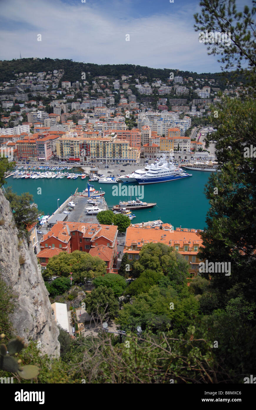 Una vista sul porto di Nizza da Chateau Nizza Francia Cote d azzurro Costa Azzurra Foto Stock