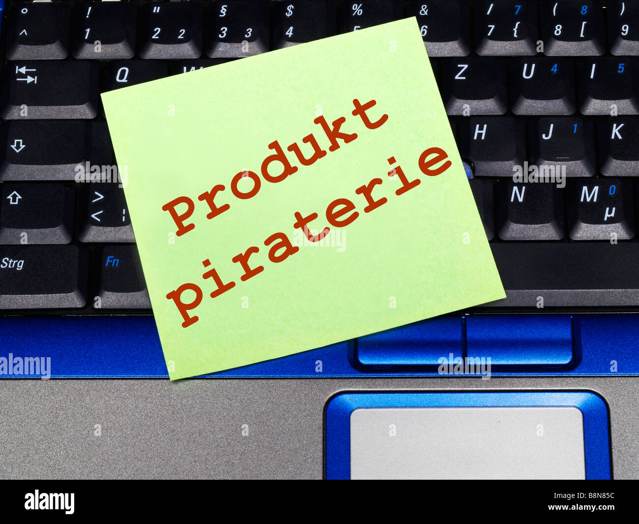 Nota memo sul notebook, la pirateria di prodotti Foto Stock