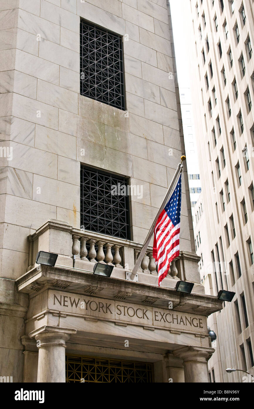 Stati Uniti bandiera sul New York Stock Exchange building, Wall Street Manhattan Foto Stock