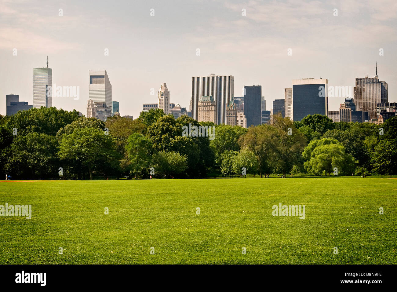 New York skyline della città vista da Central Park Foto Stock