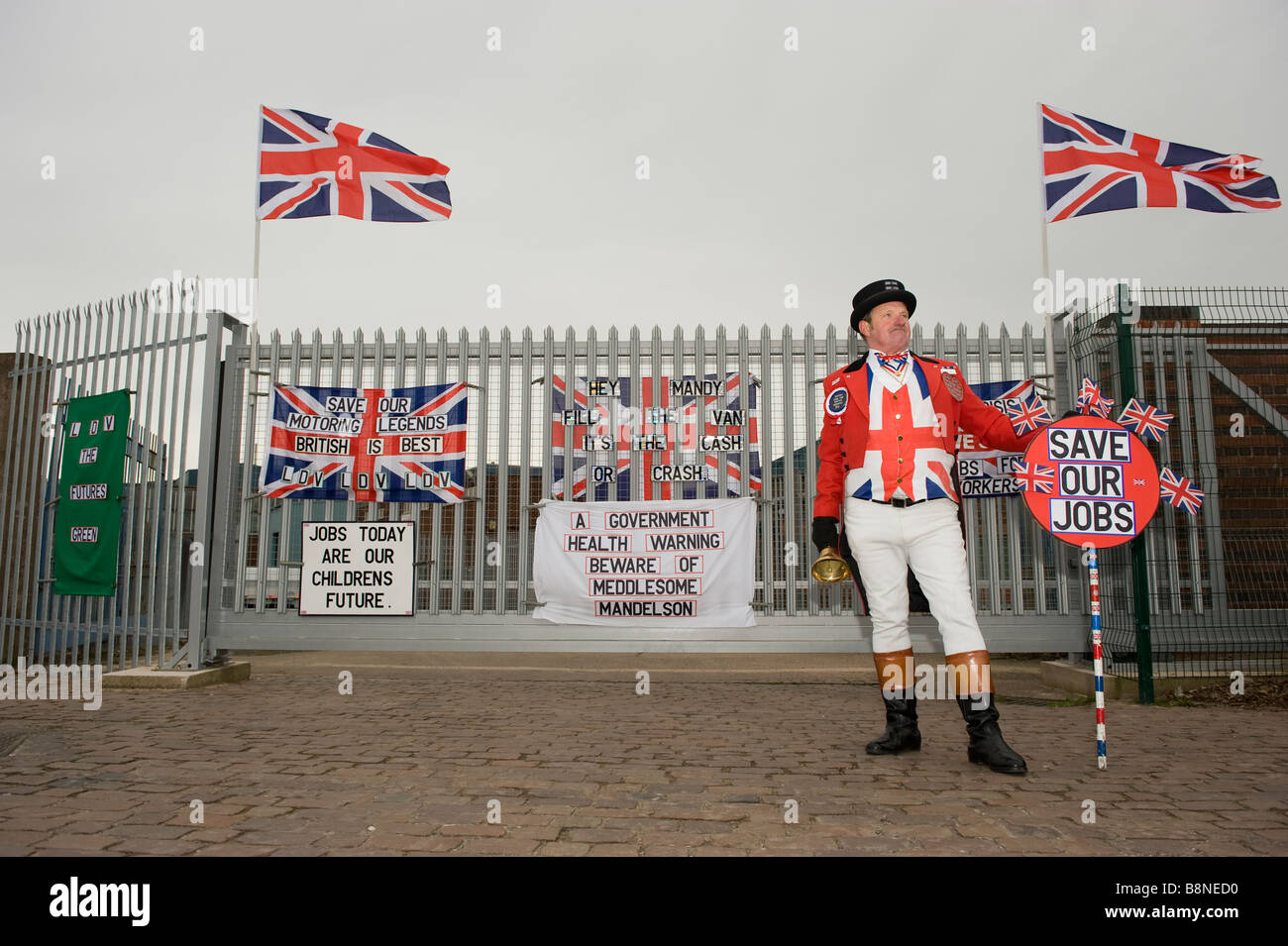 John Bull dimostra per salvare posti di lavoro britannici al di fuori delle porte della LDV van fabbrica in Birmingham, West Midlands, Regno Unito. Foto Stock