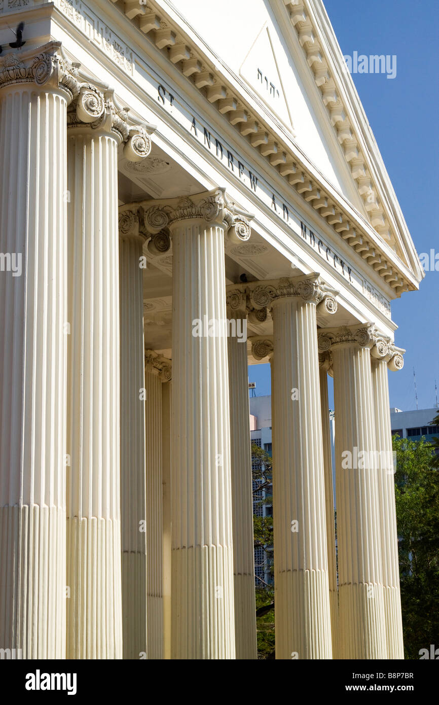 India Tamil Nadu Chennai Egmore St Andrews Chiesa la Scottish Kirk portico corinzio Foto Stock