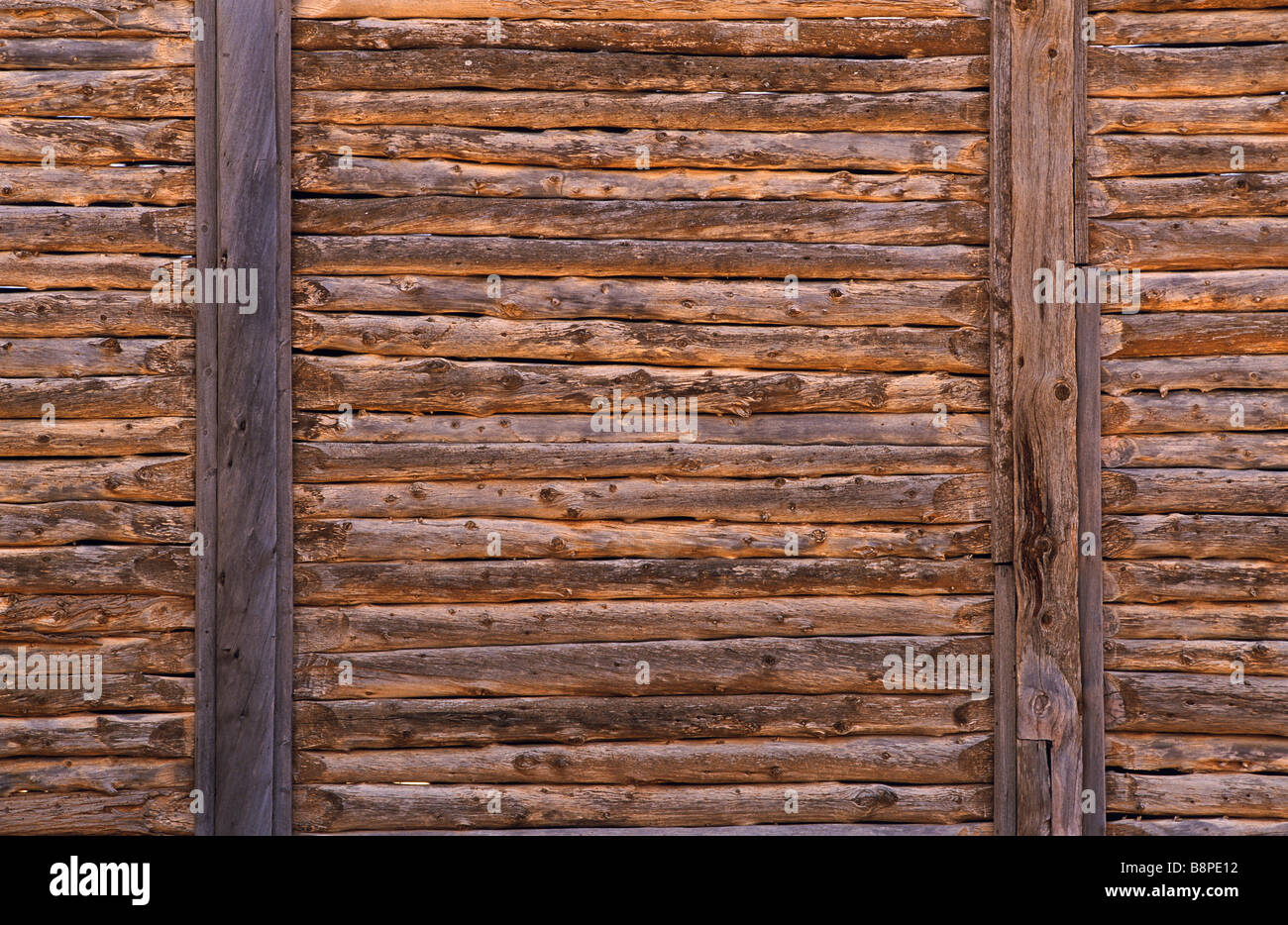 Drop-log costruzione di parete, outback Australia Foto Stock