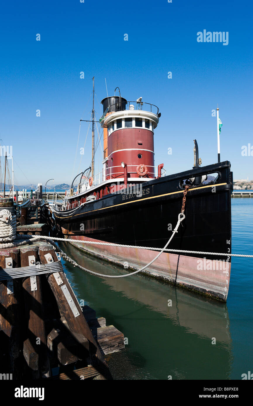 Il 1907 rimorchiatore a vapore Hercules al Museo Marittimo, Hyde Street Pier, San Francisco, California, Stati Uniti d'America Foto Stock