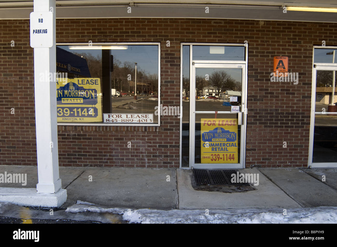 Storefront vuota su Main Street, Hudson Valley, New York Foto Stock