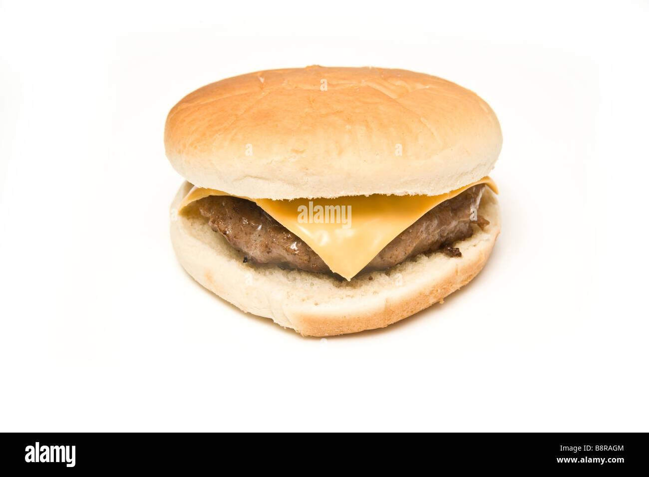 Cheeseburger isolato su un bianco di sfondo per studio Foto Stock