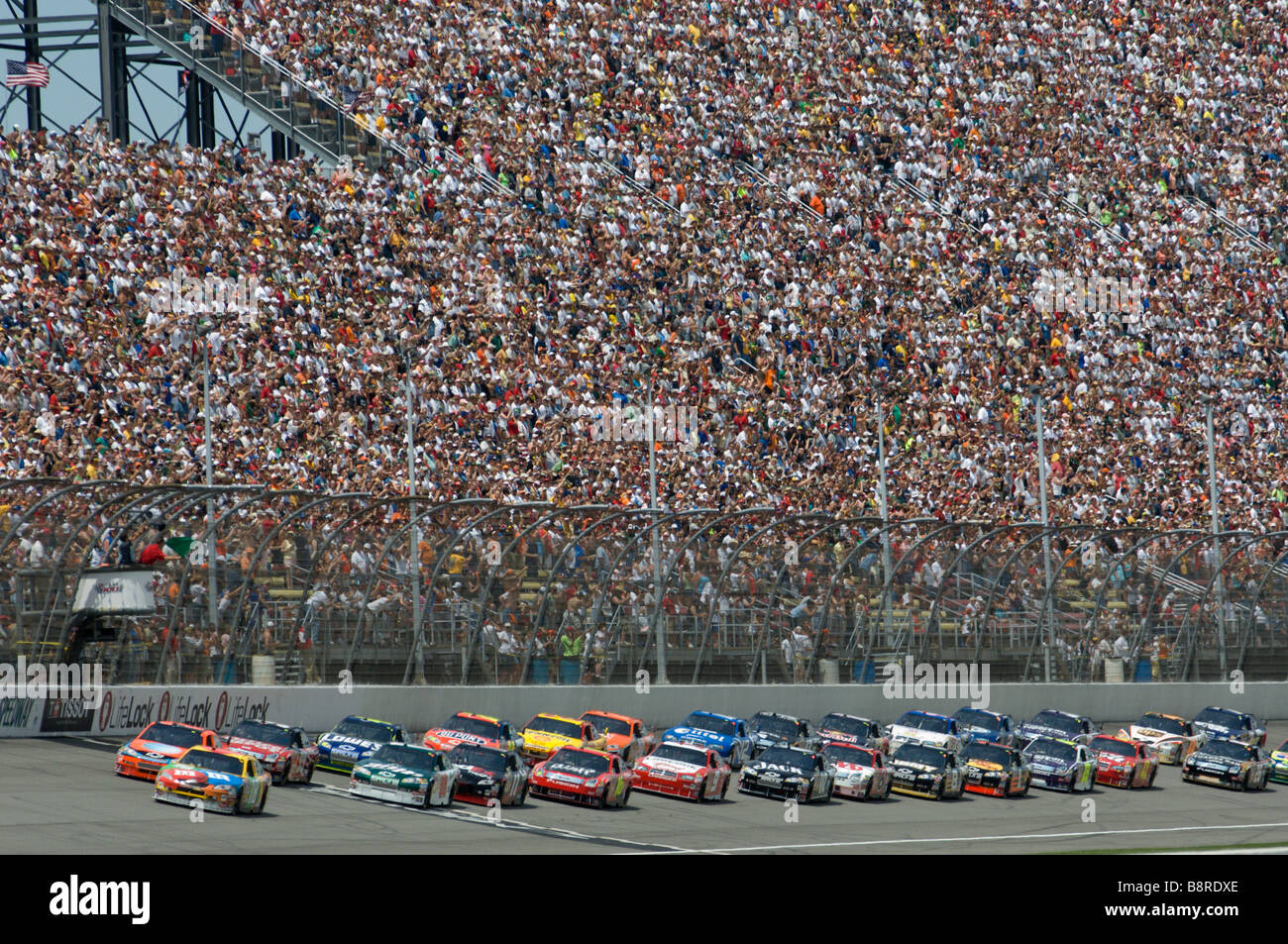Inizio della LifeLock 400 NASCAR gara a Michigan International Speedway Foto Stock