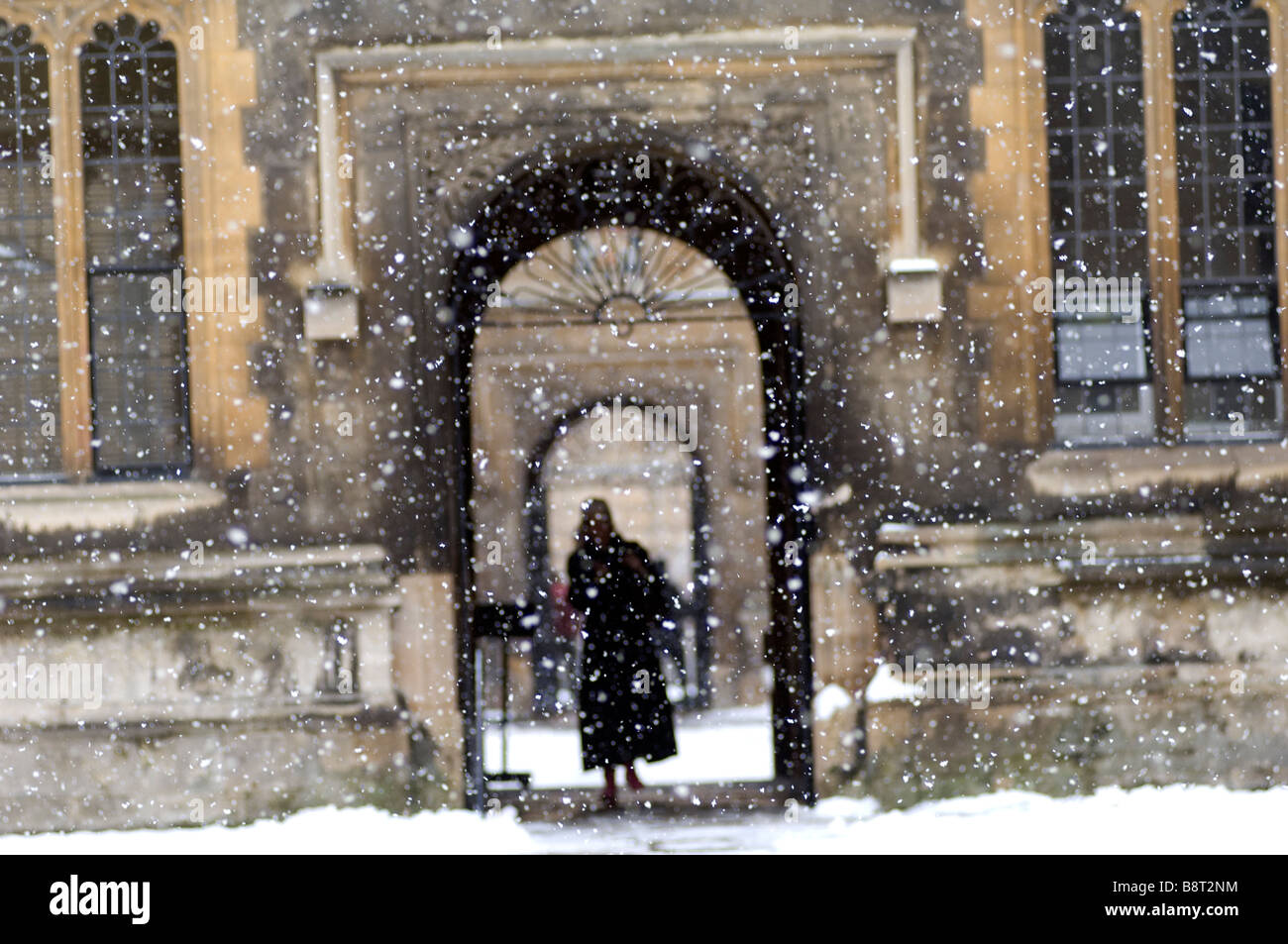 La libreria di Bodlean in una tempesta di neve all'Università di Oxford Foto Stock