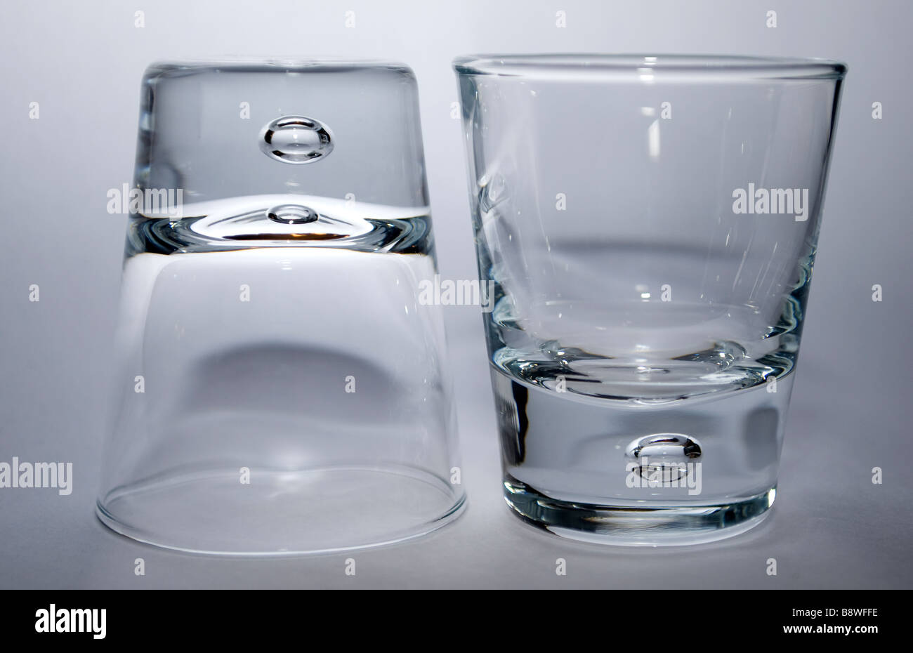 2 bicchierini Foto Stock