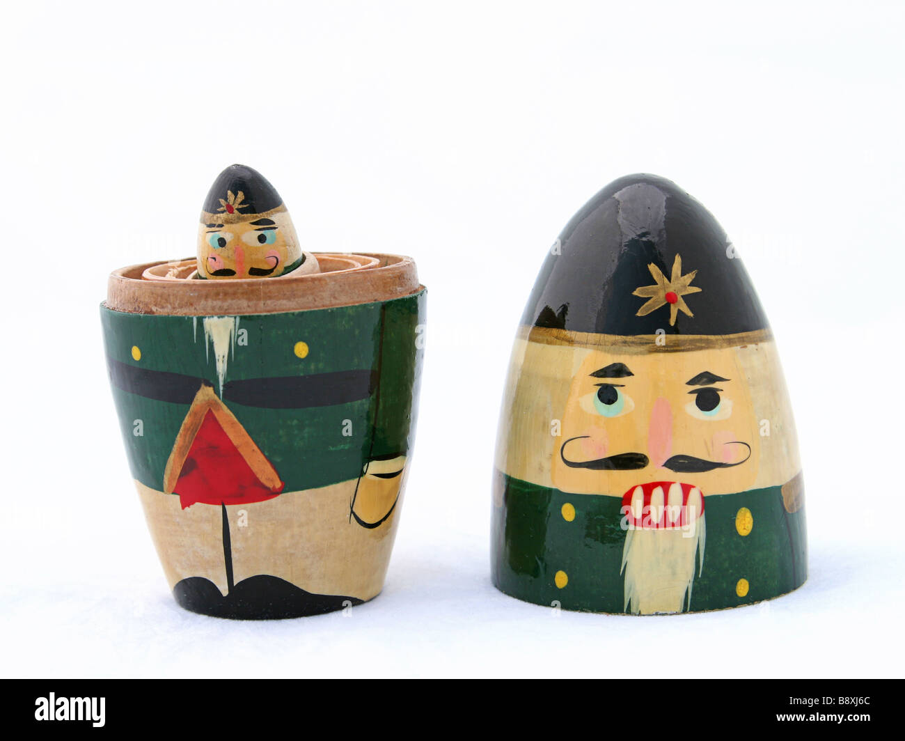 Decorazione di natale - russo bambole di nidificazione nella progettazione dello schiaccianoci Foto Stock