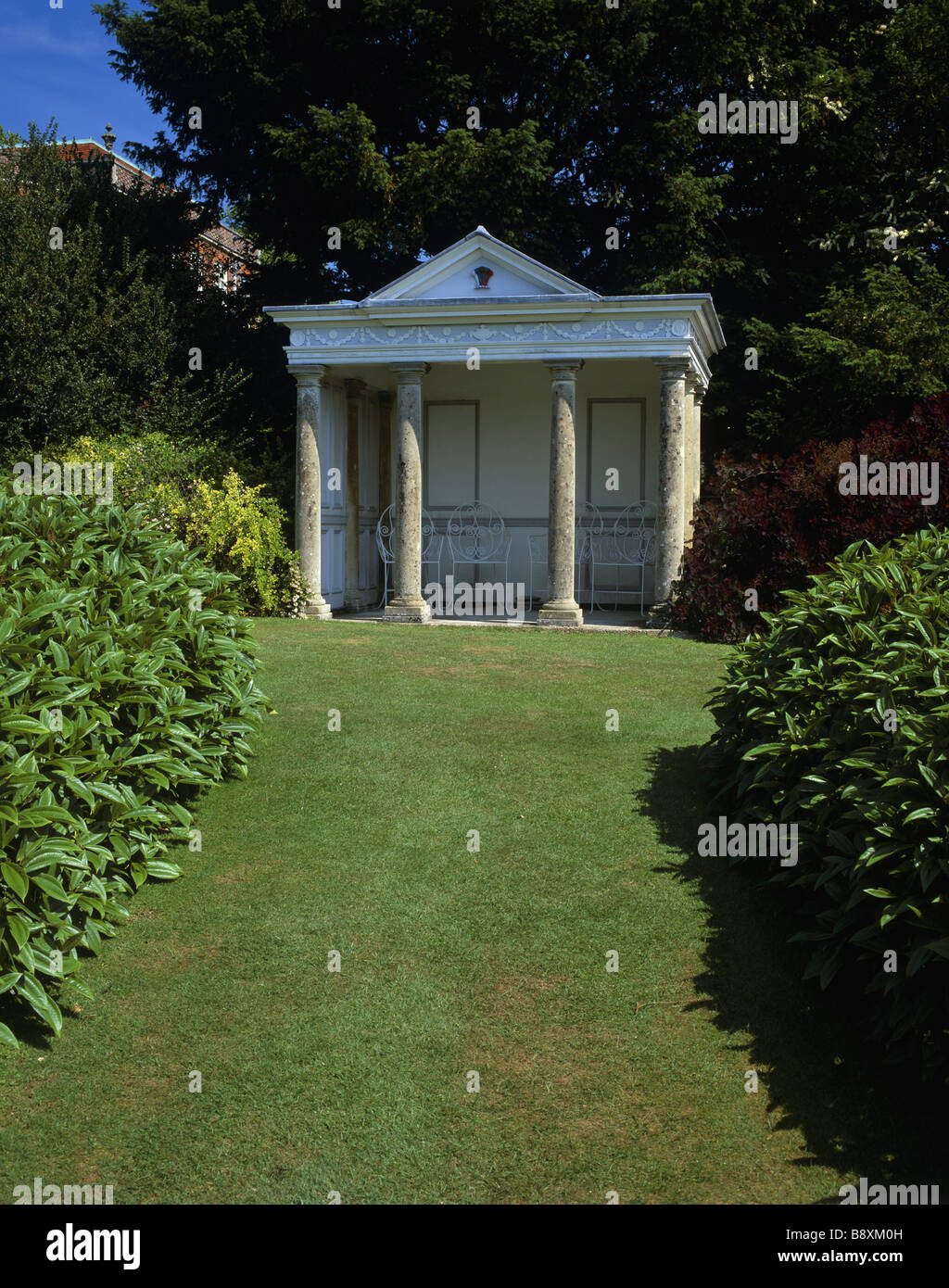 Il Tempio di motivi di Hinton Ampner fu costruito come una follia gazebo e luogo di riposo Foto Stock