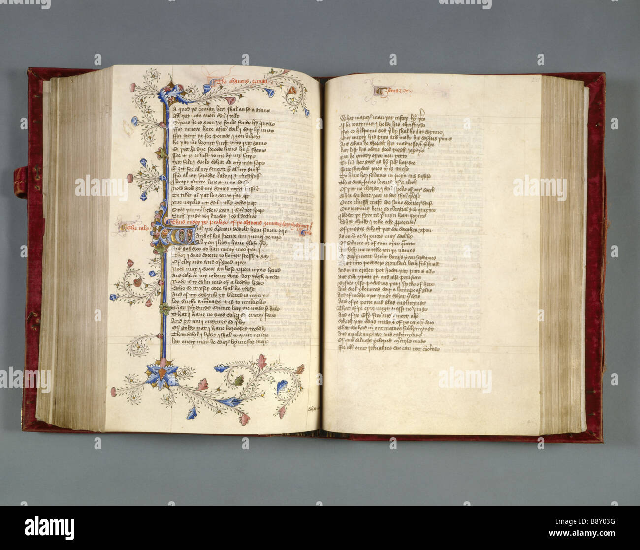 Una pagina da un inizio del XV secolo la versione di Chaucer di Canterbury Tales a Petworth House. Foto Stock