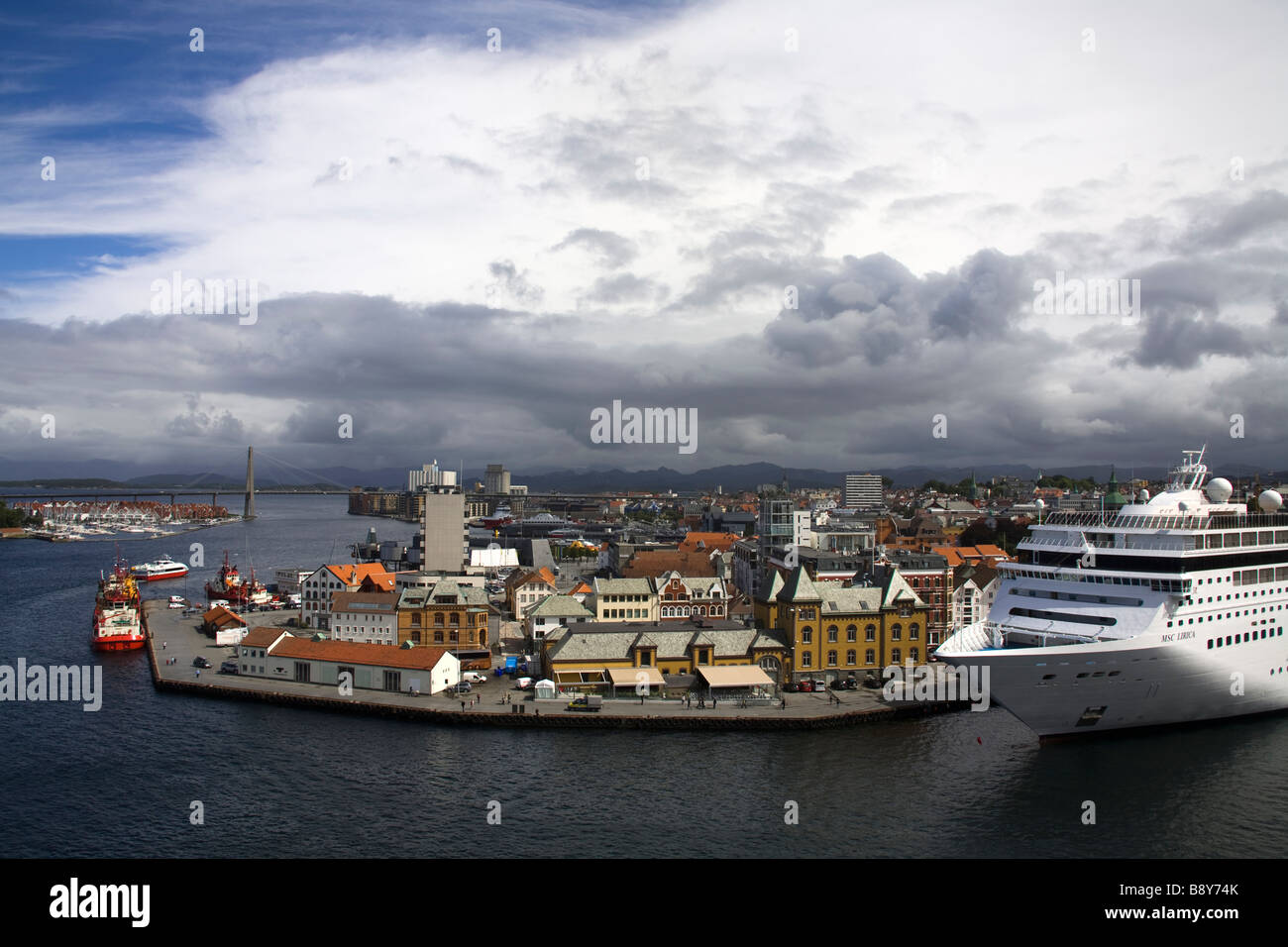Nave da crociera ancorata in un porto, Stavanger, Rogaland County, Norvegia Foto Stock