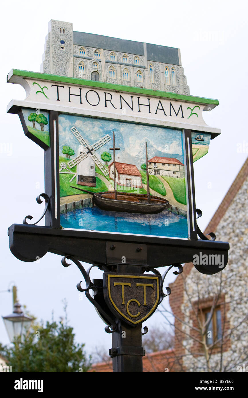 Segno di villaggio, Thornham NORFOLK REGNO UNITO Foto Stock