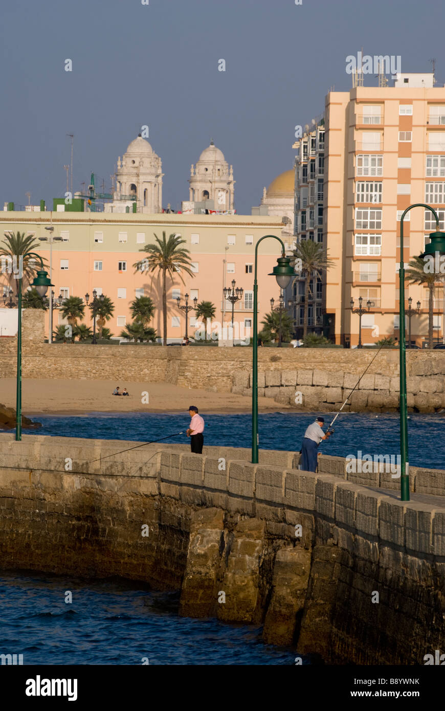 Europa Spagna Andalusia cadiz Playa de la Caleta Castillo de San Sebastian Foto Stock