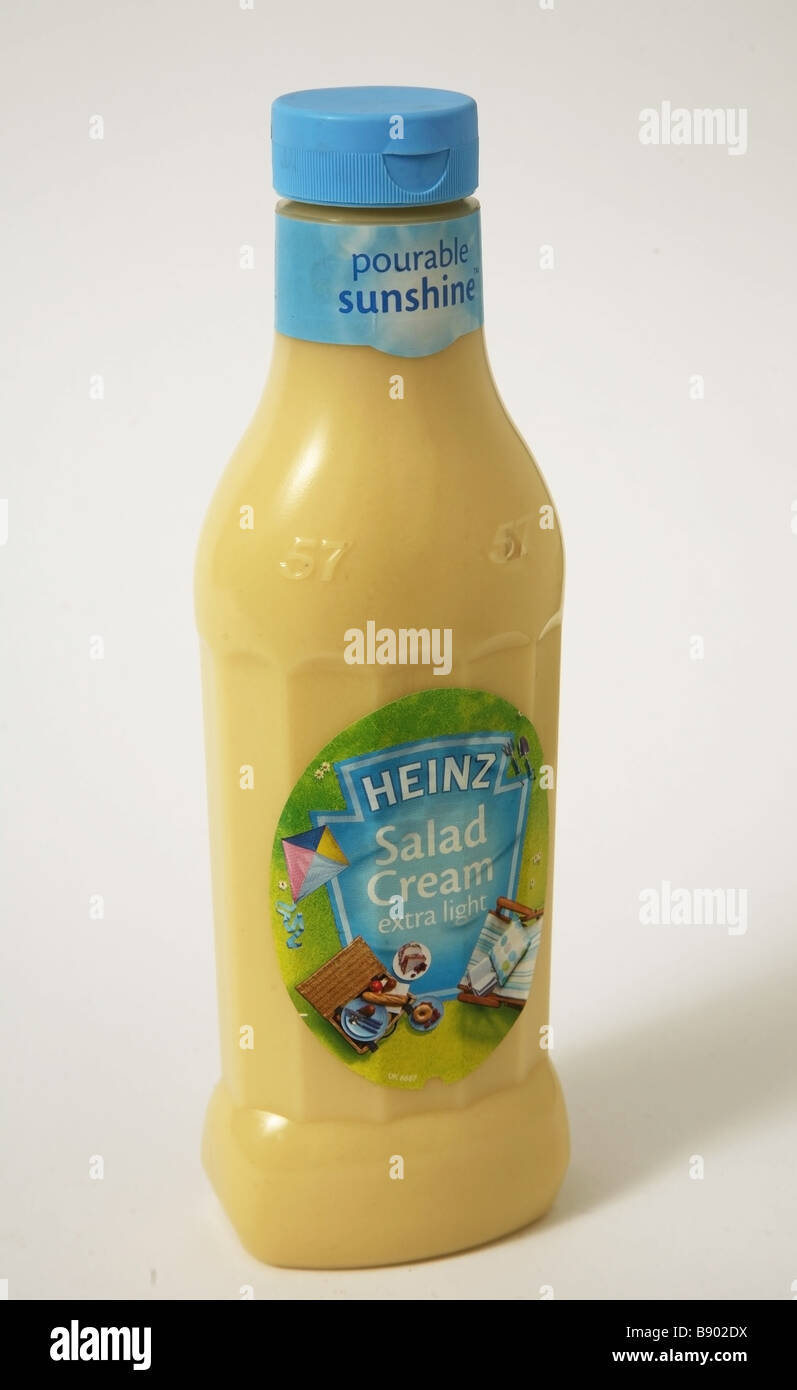 Di grassi ridotto crema insalata bottiglia schiacciabile Foto Stock