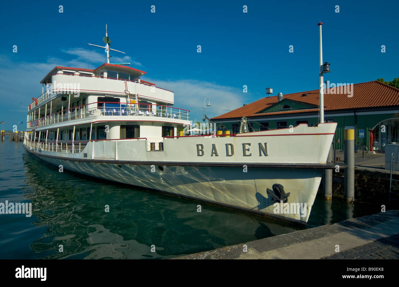 Nave passeggeri "Konstanz' nel porto, il lago di Costanza, Baden Wurtemberg Germania | Passagierschiff 'Konstanz' im Hafen Foto Stock