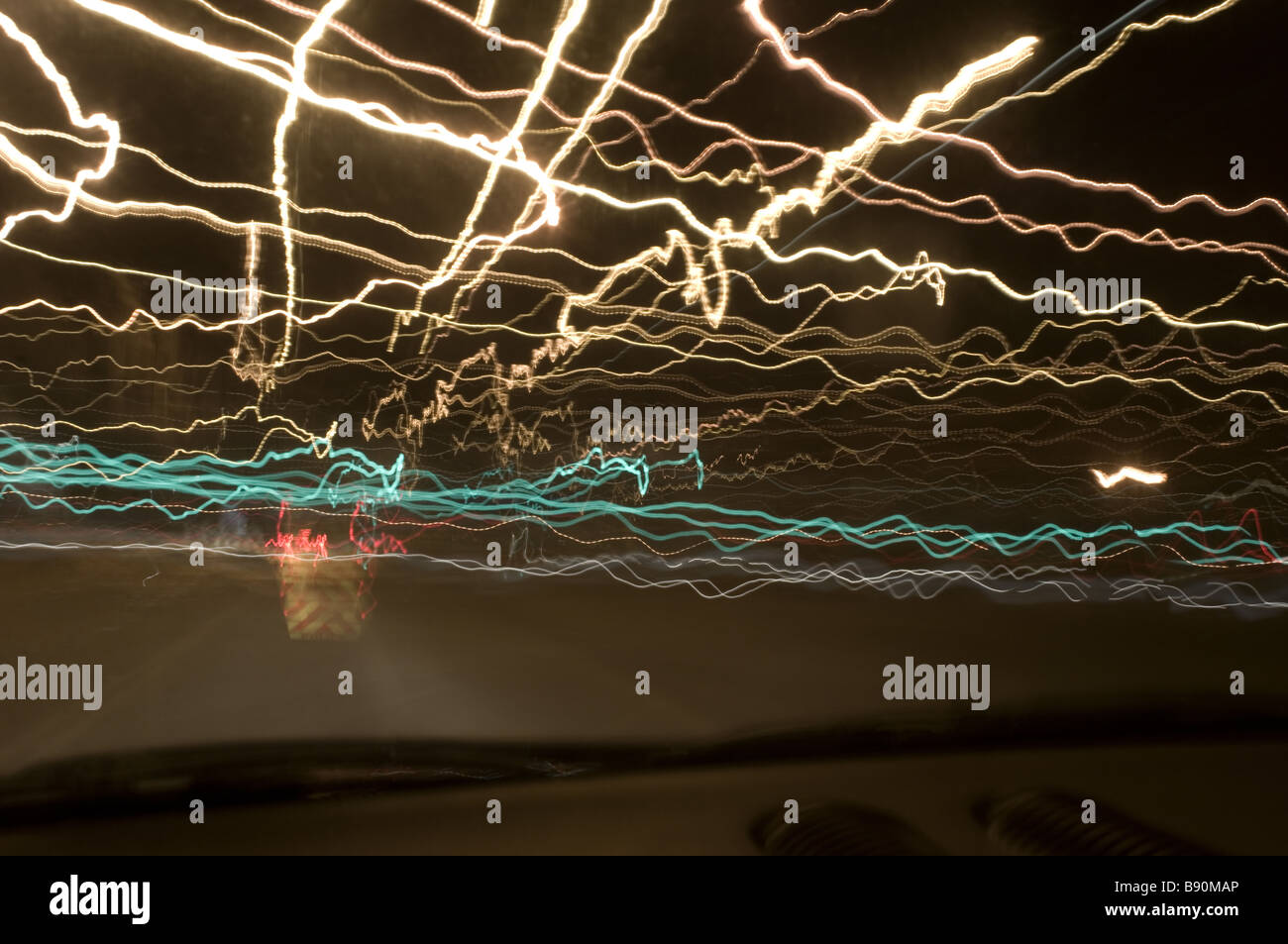 Esposizione lunga Notte auto tracce di luce Foto Stock
